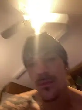 Polaroid White online show from 11-03-25, 07:26