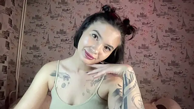 Just Scarlet  online show from 10-24-25, 02:57