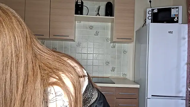 Snapshot of Adele_kawaii chatting on 03-19-25, 11:17 Adele kawaii online show from 03-19-25, 11:17