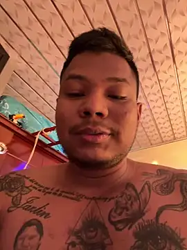 Saipuer31 online show from 12-16-25, 03:28