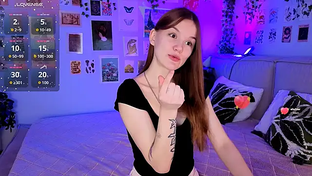 Amber Rogers online show from 04-25-26, 05:32