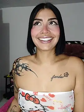 Snapshot of Kylie_brazt chatting on 05-10-26, 03:44 Kylie brazt online show from 05-10-26, 03:44