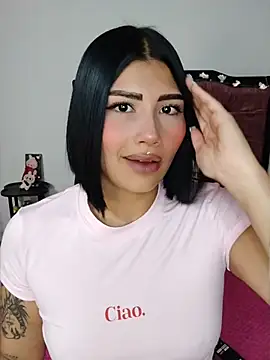 Snapshot of Kylie_brazt chatting on 06-06-26, 03:44 Kylie brazt online show from 06-06-26, 03:44