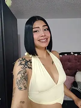 Snapshot of Kylie_brazt chatting on 06-10-26, 03:50 Kylie brazt online show from 06-10-26, 03:50