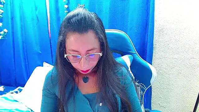 Gia leinn online show from 04-24-26, 09:28