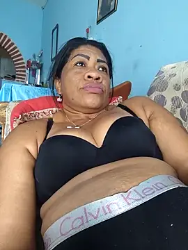 Snapshot of Tocameamor chatting on 11-25-25, 06:30 Tocameamor online show from 11-25-25, 06:30