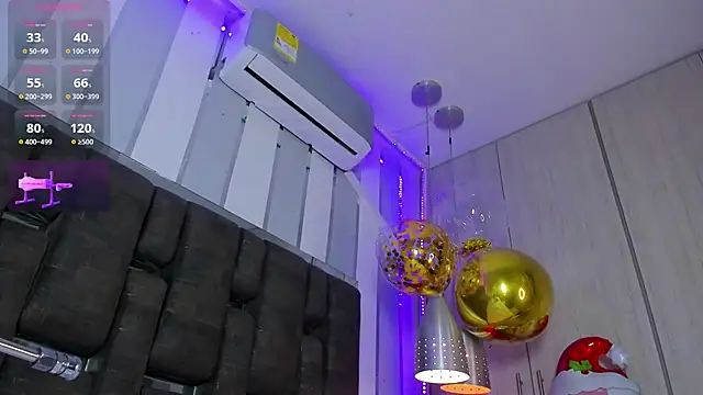 Snapshot of ValentinoMoreti chatting on 12-22-25, 05:48 ValentinoMoreti online show from 12-22-25, 05:48