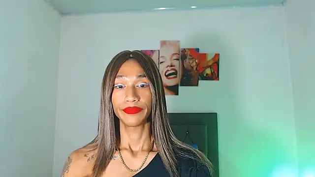 red veltet online show from 04-18-26, 05:28