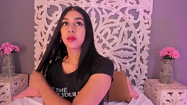 Snapshot of AnnieGibbyns chatting on 11-24-25, 08:52 AnnieGibbyns online show from 11-24-25, 08:52