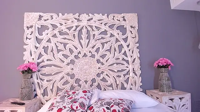 AnnieGibbyns online show from 04-09-26, 04:23