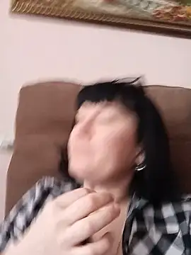 Qweeen00 online show from 03-17-25, 07:13