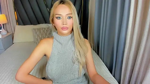 KylieSonique online show from 01-18-26, 05:11