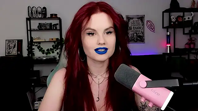 Della Ideal online show from 04-07-26, 06:19