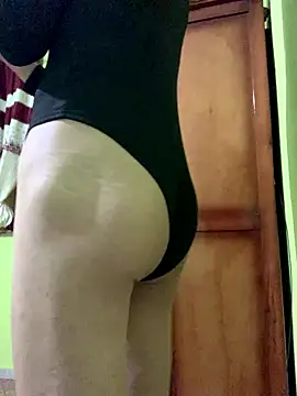 Femboylili online show from 01-15-26, 10:57