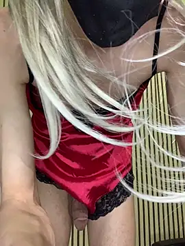 Snapshot of Femboylili chatting on 05-23-26, 10:14 Femboylili online show from 05-23-26, 10:14