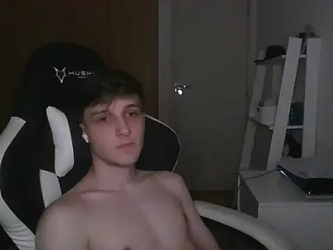 Snapshot of bryanconnor1 chatting on 11-10-25, 07:02 bryanconnor1 online show from 11-10-25, 07:02