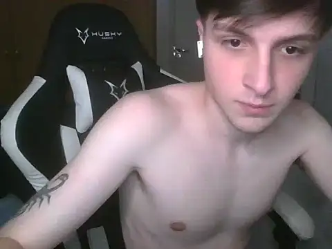 Snapshot of bryanconnor1 chatting on 11-12-25, 03:51 bryanconnor1 online show from 11-12-25, 03:51