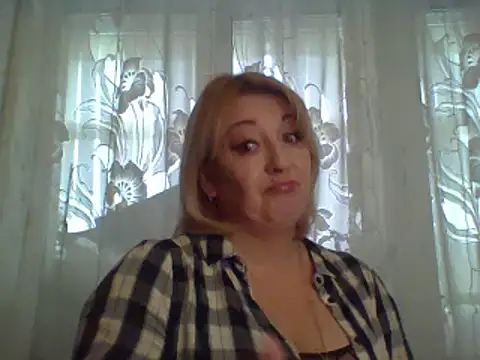 Snapshot of ArielXLoveresss chatting on 02-27-25, 09:32 ArielXLoveresss online show from 02-27-25, 09:32