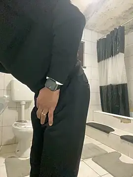 rogerdik76 online show from 03-11-26, 06:08