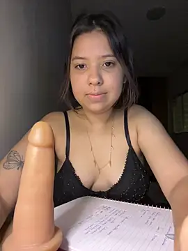 KiaraCut online show from 03-29-26, 01:05