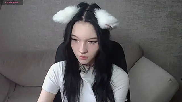 mefwhore online show from 02-28-25, 03:15