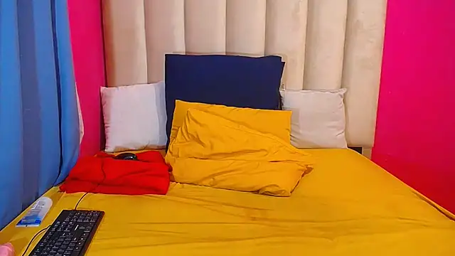 SEXYASSTINAXXX online show from 11-06-25, 06:47