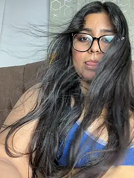 virginbrunette99 online show from 06-06-26, 06:18