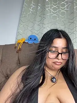 virginbrunette99 online show from 06-21-26, 07:11