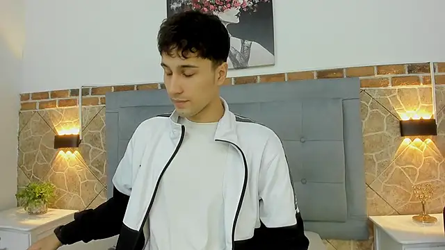 Snapshot of buddy_whitte chatting on 03-02-25, 11:29 buddy whitte online show from 03-02-25, 11:29