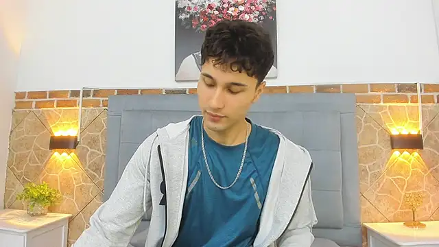 Snapshot of buddy_whitte chatting on 03-06-25, 11:25 buddy whitte online show from 03-06-25, 11:25