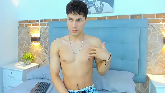 Snapshot of buddy_whitte chatting on 03-09-25, 02:43 buddy whitte online show from 03-09-25, 02:43