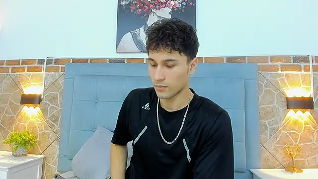 Snapshot of buddy_whitte chatting on 03-11-25, 02:29 buddy whitte online show from 03-11-25, 02:29