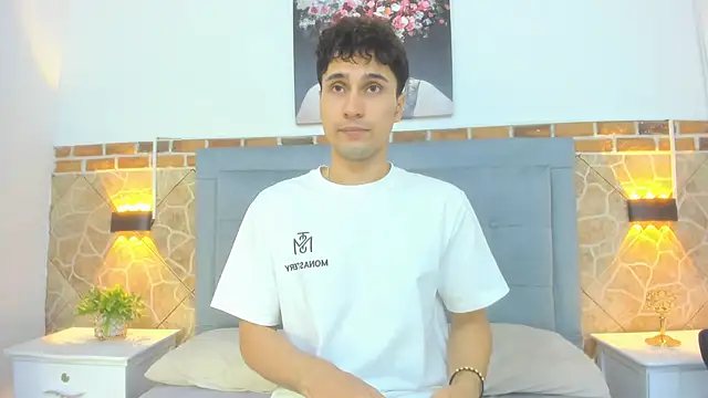 Snapshot of buddy_whitte chatting on 03-15-25, 03:51 buddy whitte online show from 03-15-25, 03:51