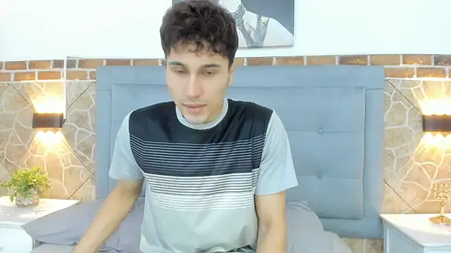 Snapshot of buddy_whitte chatting on 03-19-25, 11:39 buddy whitte online show from 03-19-25, 11:39