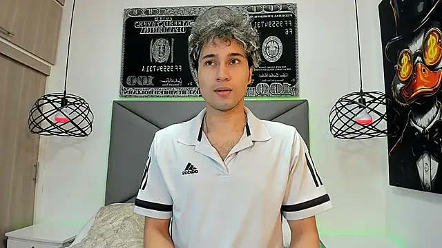 Snapshot of buddy_whitte chatting on 10-30-25, 11:11 buddy whitte online show from 10-30-25, 11:11