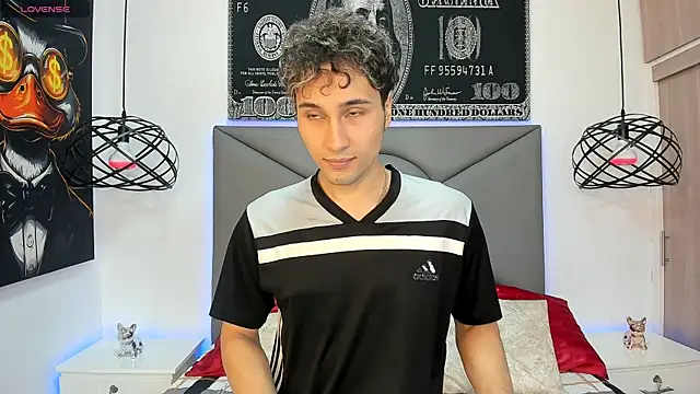 Snapshot of buddy_whitte chatting on 12-14-25, 12:10 buddy whitte online show from 12-14-25, 12:10