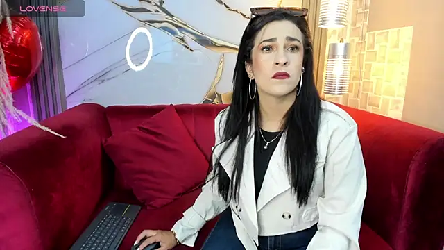 Bella williamss  online show from 11-04-25, 07:46