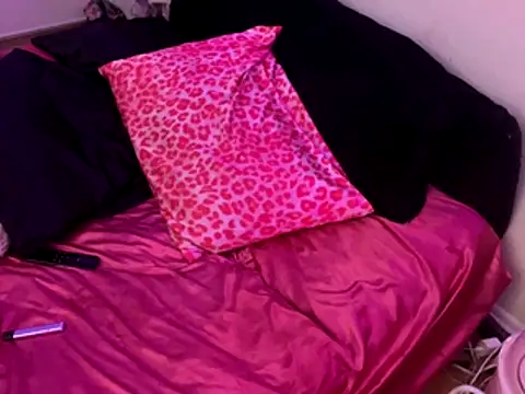 Snapshot of ChrryFoxx chatting on 12-02-25, 09:36 ChrryFoxx online show from 12-02-25, 09:36