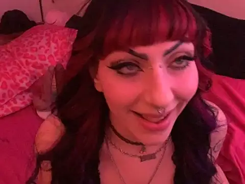 ChrryFoxx online show from 04-10-26, 07:35