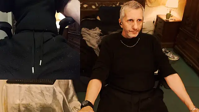 Snapshot of maxdaddy690 chatting on 10-27-25, 10:36 maxdaddy690 online show from 10-27-25, 10:36