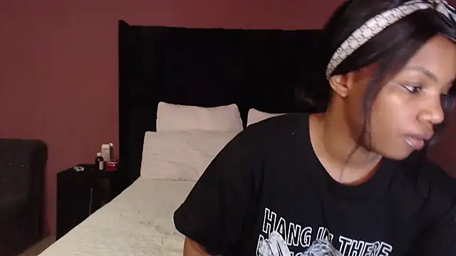 xMiAmor online show from 04-21-26, 08:42