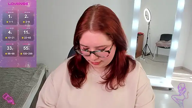 Lily lu one online show from 03-05-25, 12:44