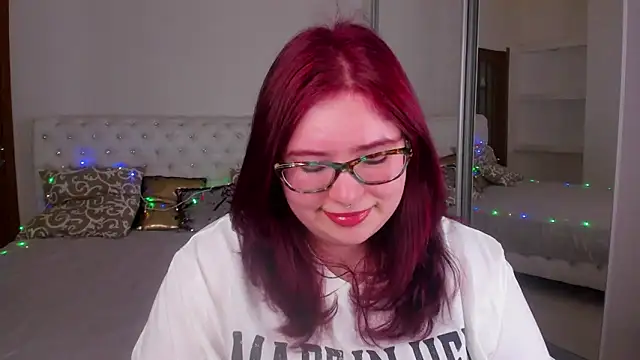 Lily lu one online show from 03-18-25, 07:53