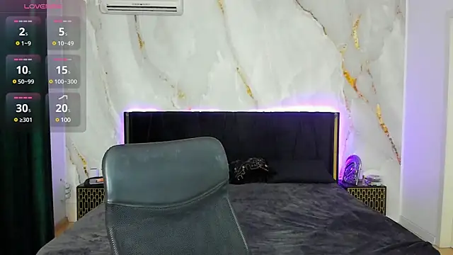 Snapshot of CutiePie69__ chatting on 03-20-25, 08:29 CutiePie69 online show from 03-20-25, 08:29