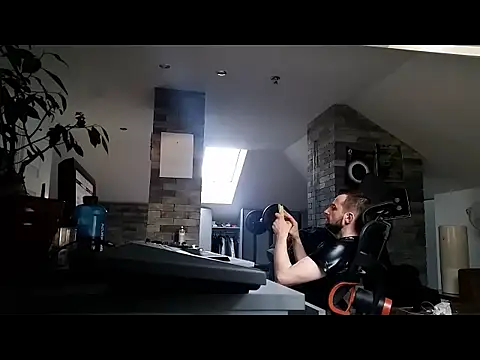 gryzoon online show from 04-21-26, 04:30