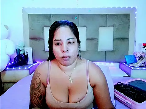 indiantopaz694u online show from 07-11-26, 05:32