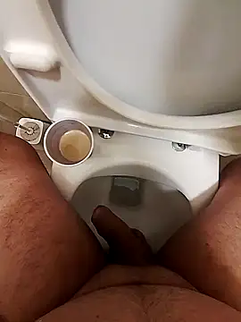 Snapshot of Alexander18edd chatting on 10-13-25, 12:27 Alexander18edd online show from 10-13-25, 12:27