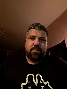 Snapshot of Alexander18edd chatting on 10-20-25, 04:51 Alexander18edd online show from 10-20-25, 04:51