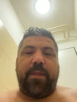 Snapshot of Alexander18edd chatting on 10-22-25, 11:32 Alexander18edd online show from 10-22-25, 11:32