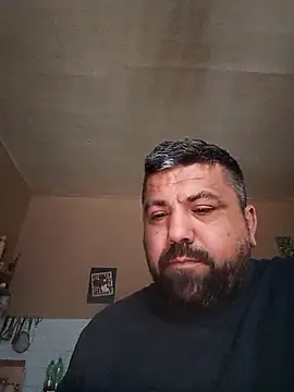 Snapshot of Alexander18edd chatting on 11-25-25, 01:33 Alexander18edd online show from 11-25-25, 01:33